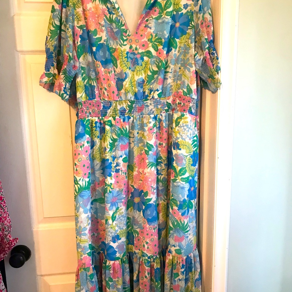 Gorgeous J Crew Floral Plus size maxi dress size 2X. Like new.